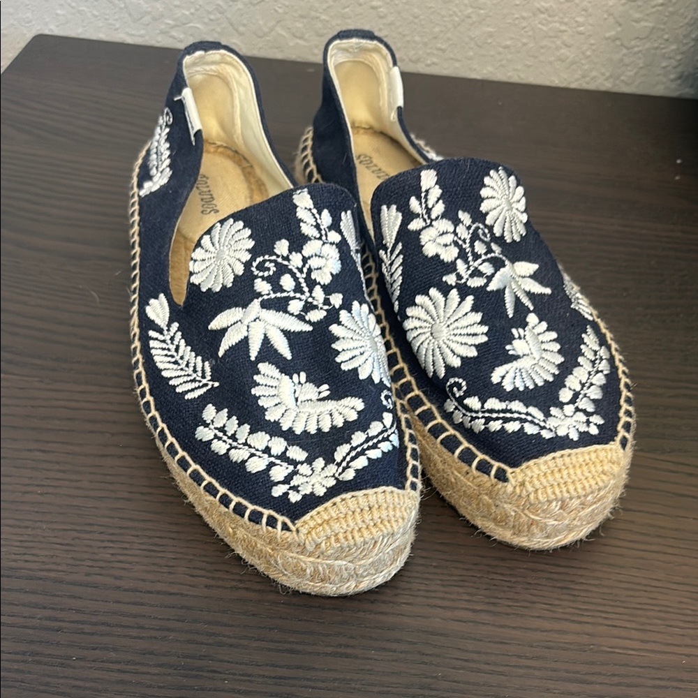 Soludos Navy Espadrille Slip-Ons with White Floral Embroidery